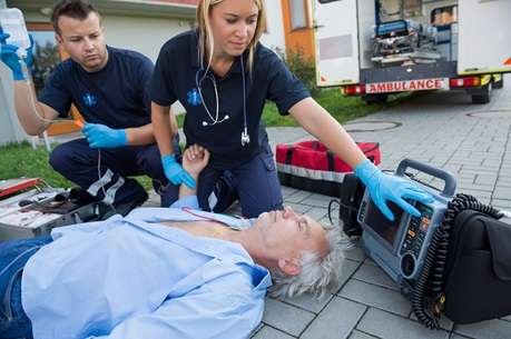 AdobeStock_64852135_4 emergency care3